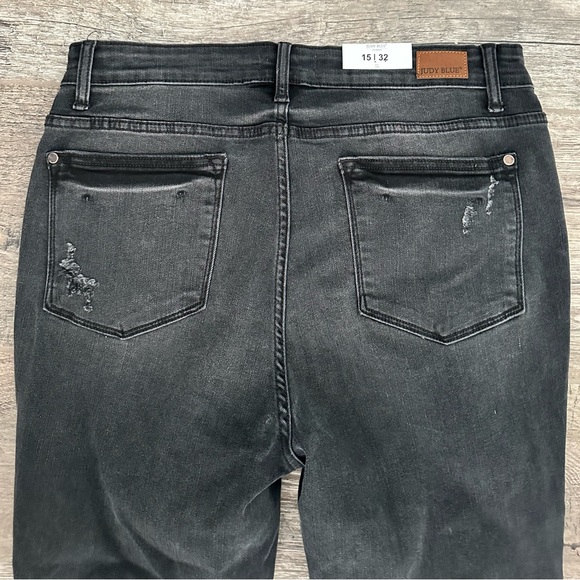 Judy Blue Women's Emma High Waist Skinny Capris Destroyed Black - Picture 6 of 6